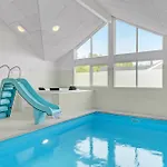 Prázdninový dům Amazing In With Sauna Tisvildeleje